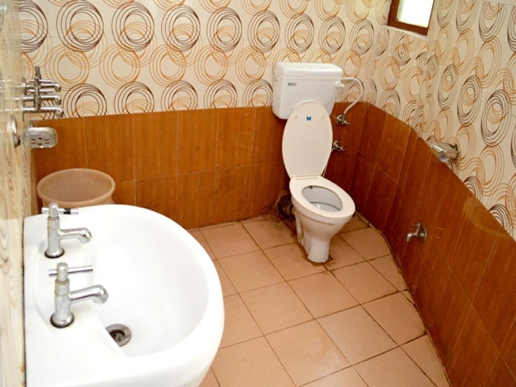 Kasauli Hotel Puri Chambre photo