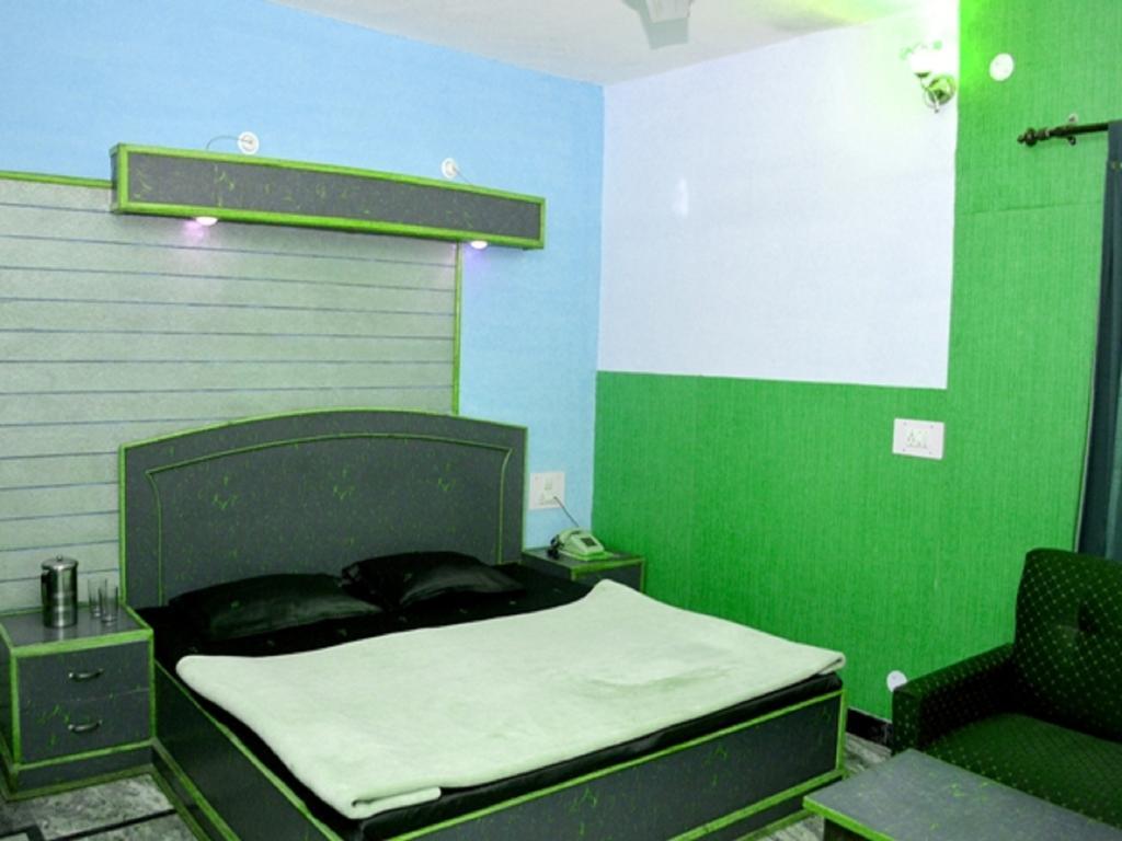 Kasauli Hotel Puri Chambre photo